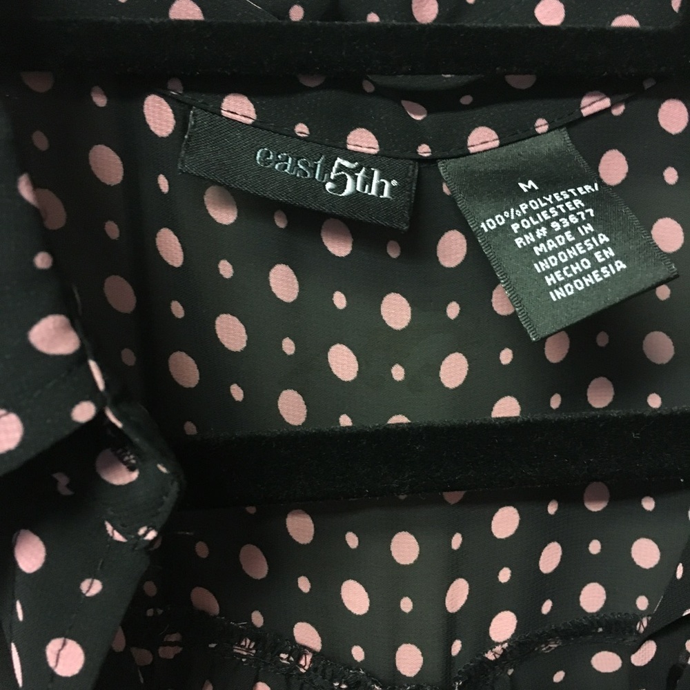 Button up top - Picture 3 of 3